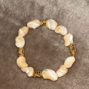 Chic Gold and Cream Beaded Bracelet
